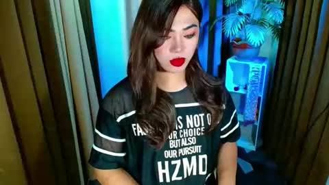 Snapshot of olivia_the_temptress27 chatting on October 16, 10:59 am Miss OLIVIA online show from October 16, 10:59 am