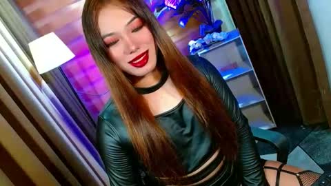 Miss OLIVIA online show from April 22, 7:59 am