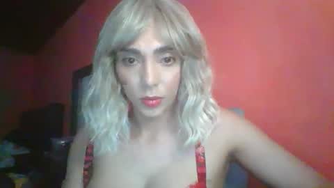 oliviazalabaria online show from February 12, 3:24 am