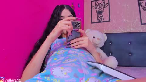 vella online show from October 24, 7:41 pm