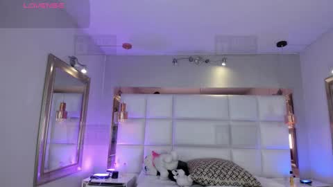 Palmer  online show from February 20, 9:06 pm