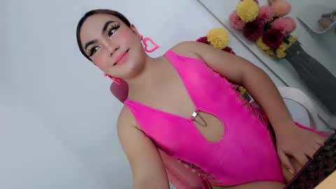 Snapshot of papigoddesslover chatting on March 8, 2:01 am Fina Dwarf online show from March 8, 2:01 am
