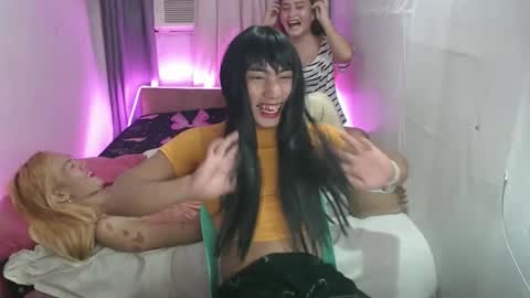 pasadiria online show from April 7, 7:20 am