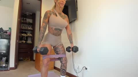 PetiteAlejaTs online show from December 11, 2:10 pm