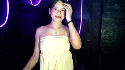 pinay_angel20 online show from April 10, 7:58 am