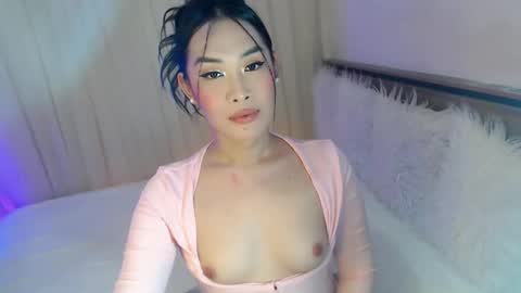 Ari online show from November 17, 9:09 am