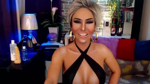 DivaGray online show from December 20, 2:50 am