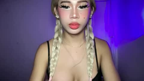 GODDESS PRECIOUS online show from April 20, 3:19 am