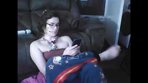 Vee online show from March 7, 11:55 pm