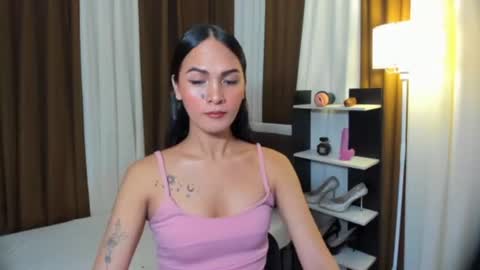 Queen Dyosa online show from November 17, 5:02 pm