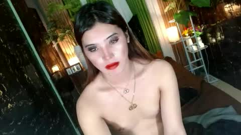 Kendal  online here from 6am-3pm philippine time online show from December 16, 12:05 am