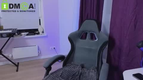     follow my new insta  online show from March 10, 11:30 pm