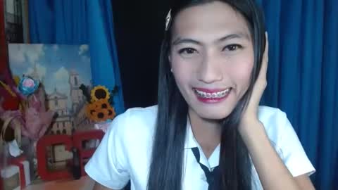 queensteffi online show from December 12, 12:44 pm