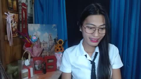queensteffi online show from December 12, 10:52 pm