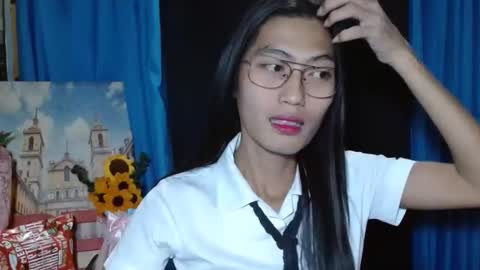 queensteffi online show from December 22, 2:49 pm