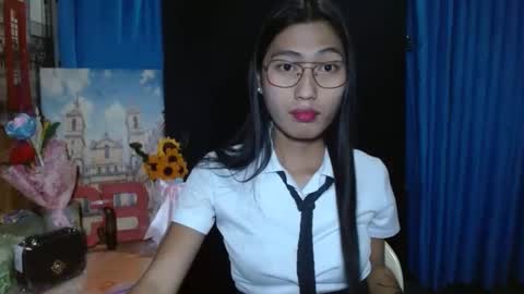 queensteffi online show from January 4, 12:05 pm