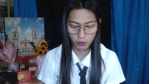 queensteffi online show from January 6, 3:40 pm