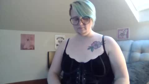 queerlyjaz online show from November 28, 10:55 pm