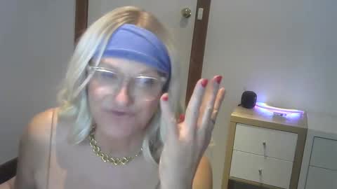 rachaelmorningxx online show from May 2, 1:16 pm