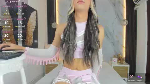 raven_li online show from September 14, 9:41 pm