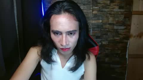 rhianesassy online show from January 20, 6:21 am