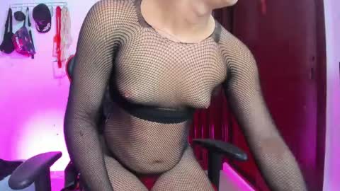 Rihanna hotx online show from April 18, 3:30 am