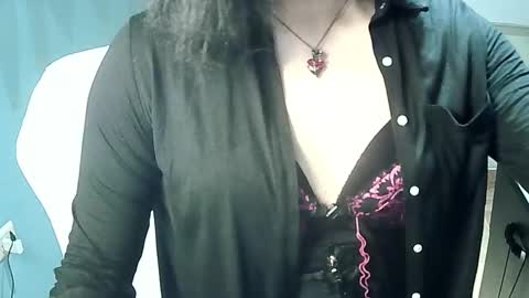 Snapshot of rosabells chatting on October 17, 3:54 am Rosa online show from October 17, 3:54 am