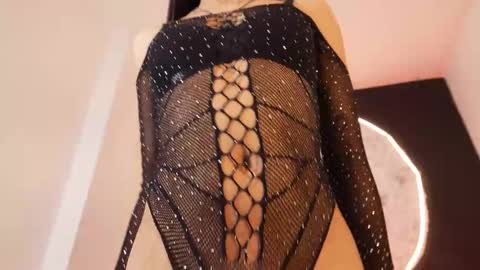 Rose online show from November 19, 2:50 pm