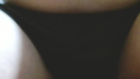 Snapshot of rosesvalentina chatting on December 10, 4:19 am Ocean online show from December 10, 4:19 am