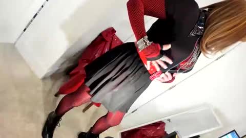 Roxy online show from December 15, 3:34 am