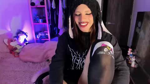 Rose online show from March 22, 10:03 pm