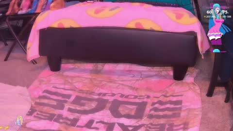 SissySally online show from April 25, 1:41 pm