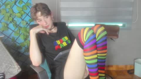    online show from December 12, 6:21 pm