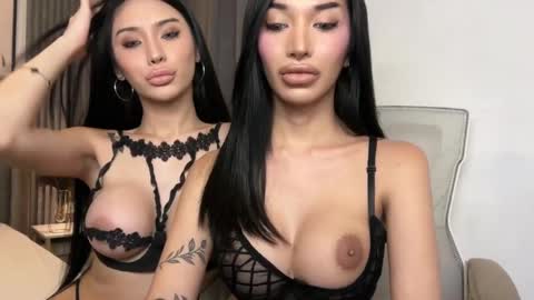 ur sweetest scarlet online show from April 14, 1:49 pm