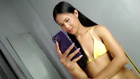 YU RI online show from January 18, 5:26 am