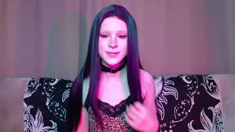 Nextdoor Princess online show from July 8, 3:32 am