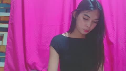 sexyhornyts4u online show from March 17, 7:05 pm