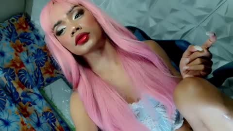 sexyhotbabe18 online show from January 12, 4:29 pm