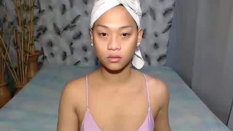 Rachelle online show from March 10, 10:28 am