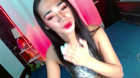 MISS SHANE online show from December 28, 2:11 am