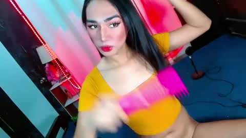 MISS SHANE online show from December 29, 1:02 am