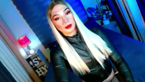 MISS SHANE online show from October 4, 9:37 pm