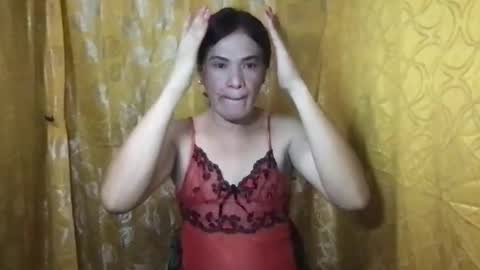 shantallee online show from March 23, 11:15 am