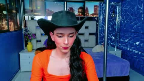 Sharlond online show from April 15, 7:58 pm