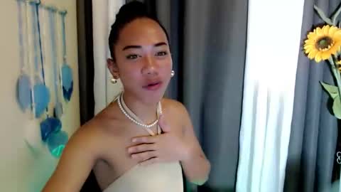 shira_cutttiebigcock online show from April 21, 1:18 am