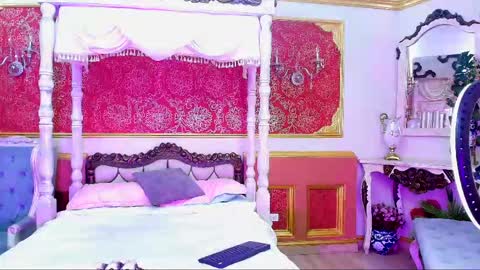 SinnaDark online show from April 23, 12:29 pm