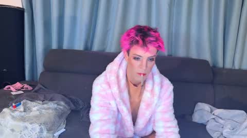 youngdutch online show from February 13, 11:58 pm