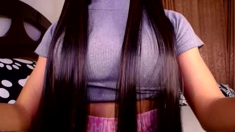 skyla online show from September 10, 7:40 am