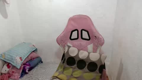  Lovie  online show from February 2, 7:18 am