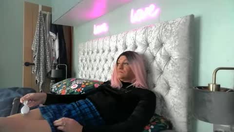 jasmine online show from October 22, 12:07 pm